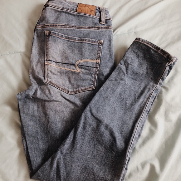 American Eagle Jeans - Picture 1 of 3